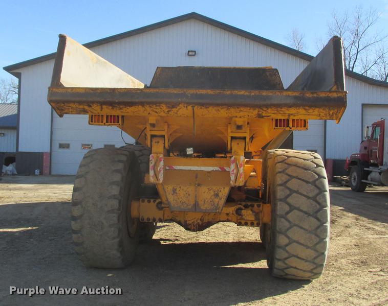 image for item K6086 2003 Volvo A35D haul truck