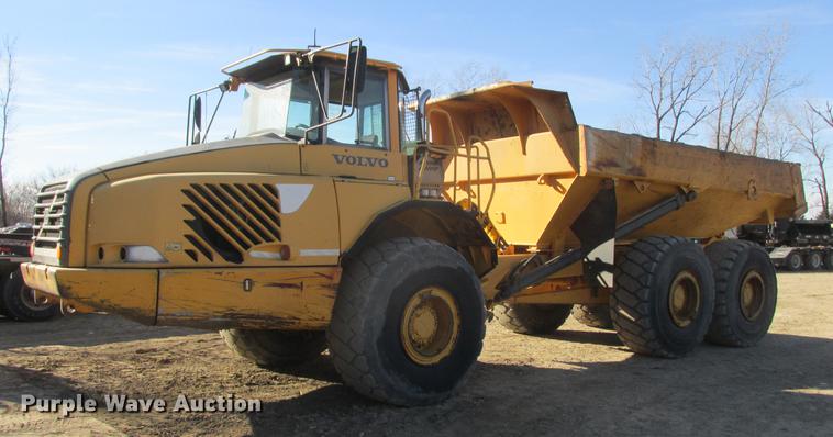 image for item K6086 2003 Volvo A35D haul truck