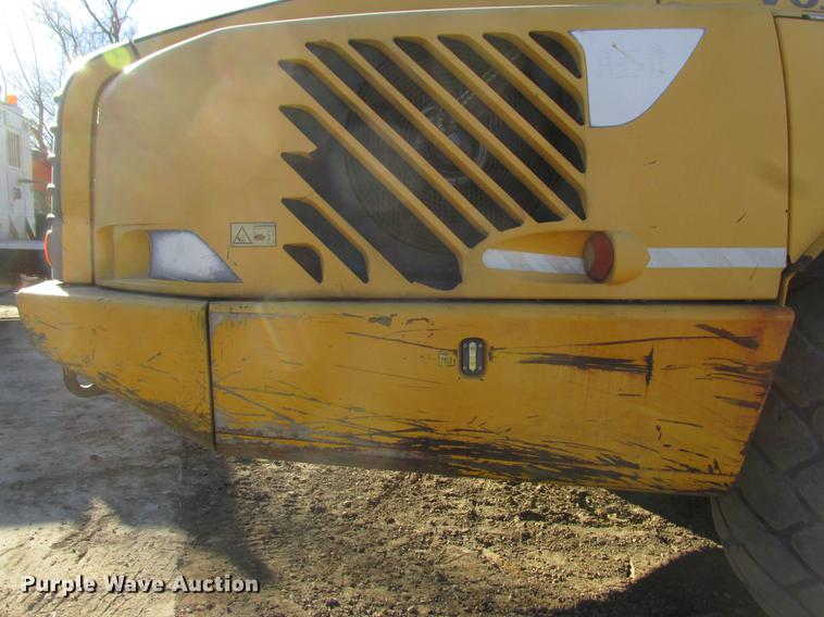 image for item K6086 2003 Volvo A35D haul truck