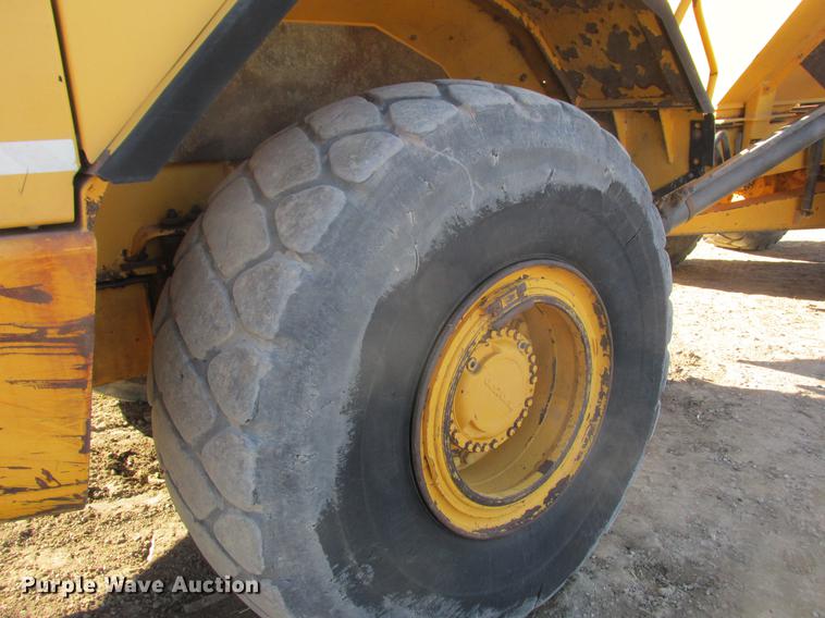 image for item K6086 2003 Volvo A35D haul truck