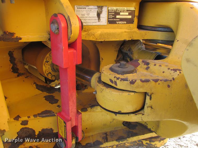 image for item K6086 2003 Volvo A35D haul truck