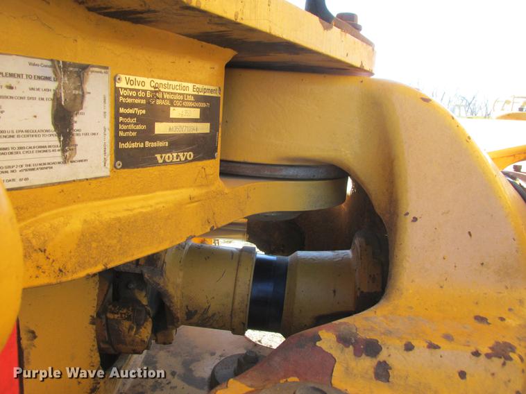 image for item K6086 2003 Volvo A35D haul truck