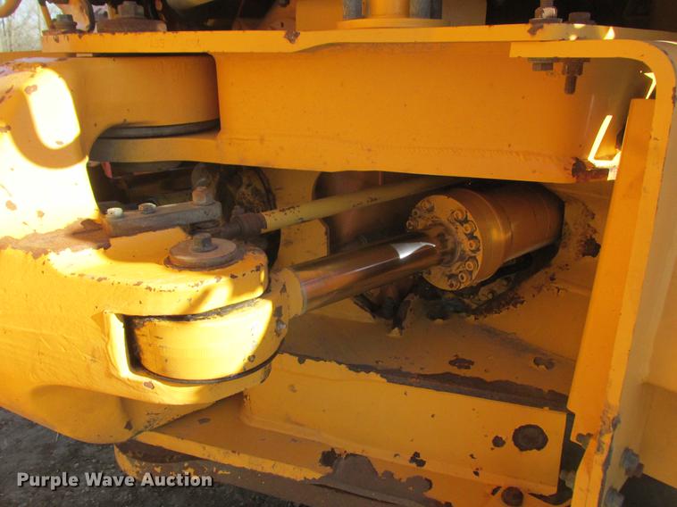 image for item K6086 2003 Volvo A35D haul truck