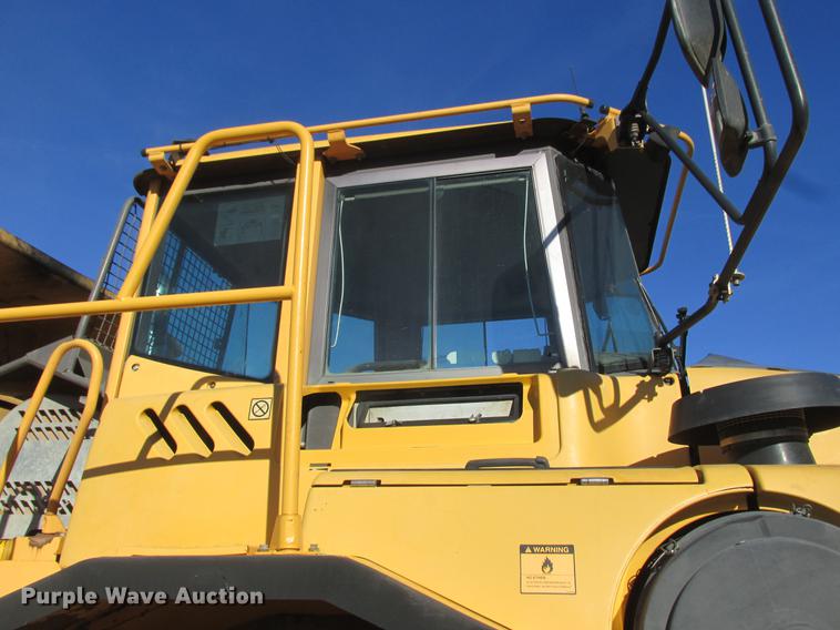 image for item K6086 2003 Volvo A35D haul truck