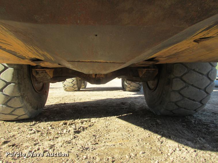 image for item K6086 2003 Volvo A35D haul truck