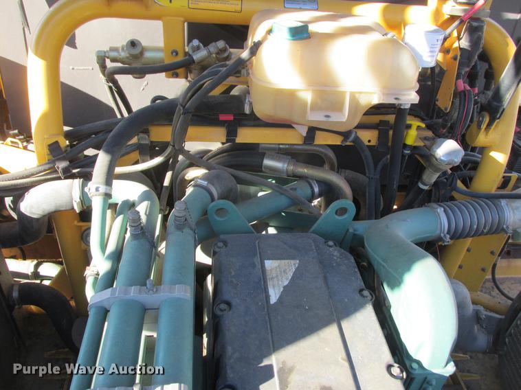 image for item K6086 2003 Volvo A35D haul truck