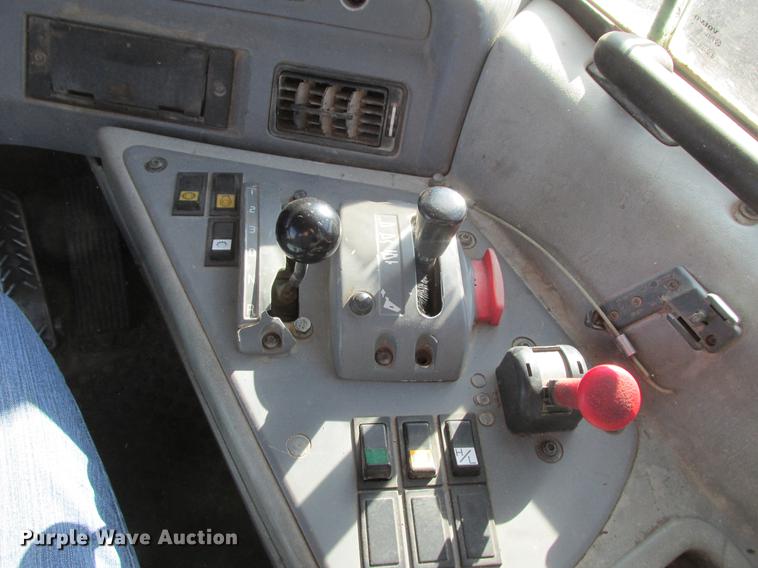 image for item K6086 2003 Volvo A35D haul truck