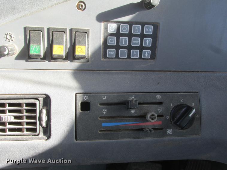 image for item K6086 2003 Volvo A35D haul truck