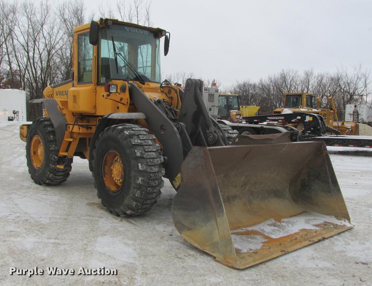 image for item K6087 Volvo L70E wheel loader