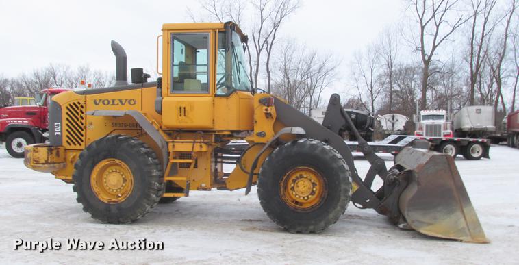image for item K6087 Volvo L70E wheel loader