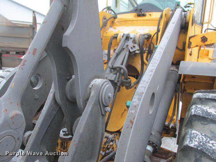 image for item K6087 Volvo L70E wheel loader