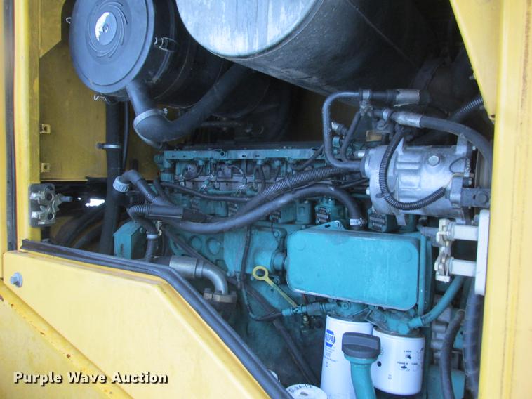 image for item K6087 Volvo L70E wheel loader