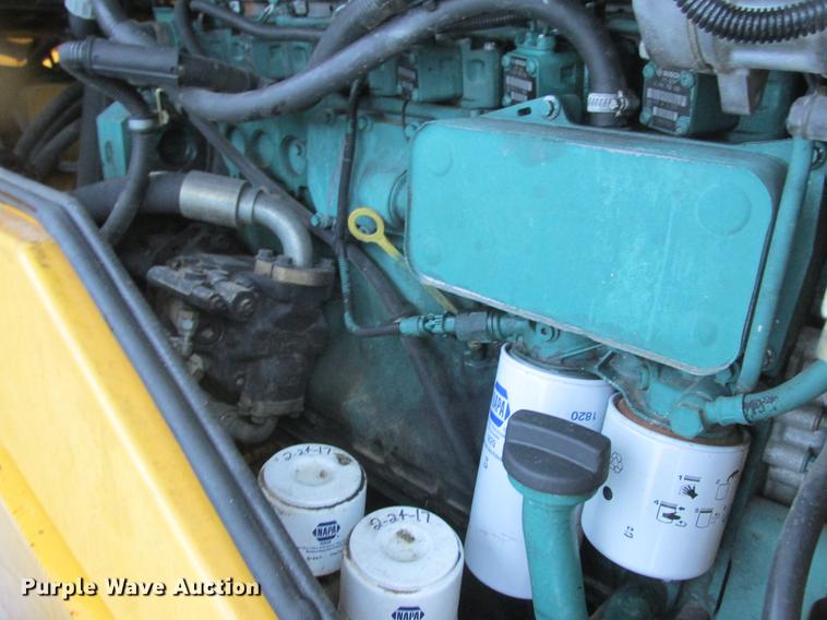 image for item K6087 Volvo L70E wheel loader