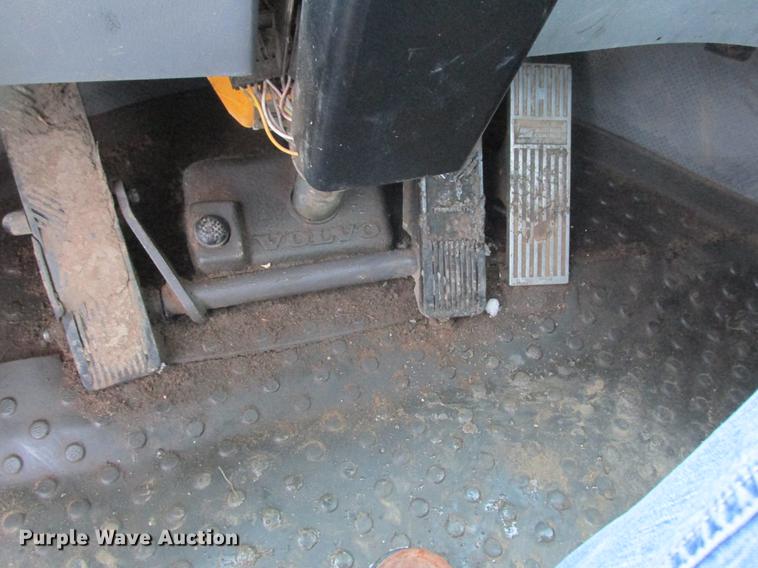 image for item K6087 Volvo L70E wheel loader