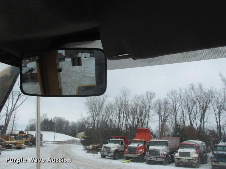 image for item K6087 Volvo L70E wheel loader