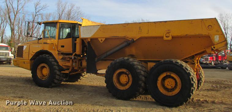 image for item K6089 2005 Volvo A30D haul truck