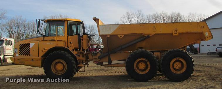 image for item K6089 2005 Volvo A30D haul truck