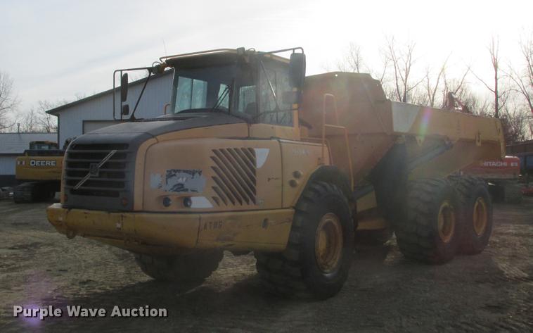image for item K6089 2005 Volvo A30D haul truck