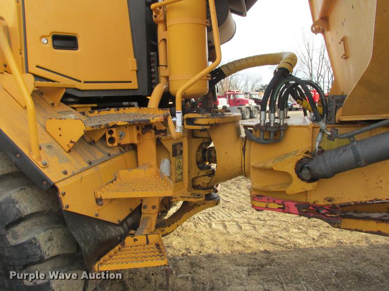 image for item K6089 2005 Volvo A30D haul truck