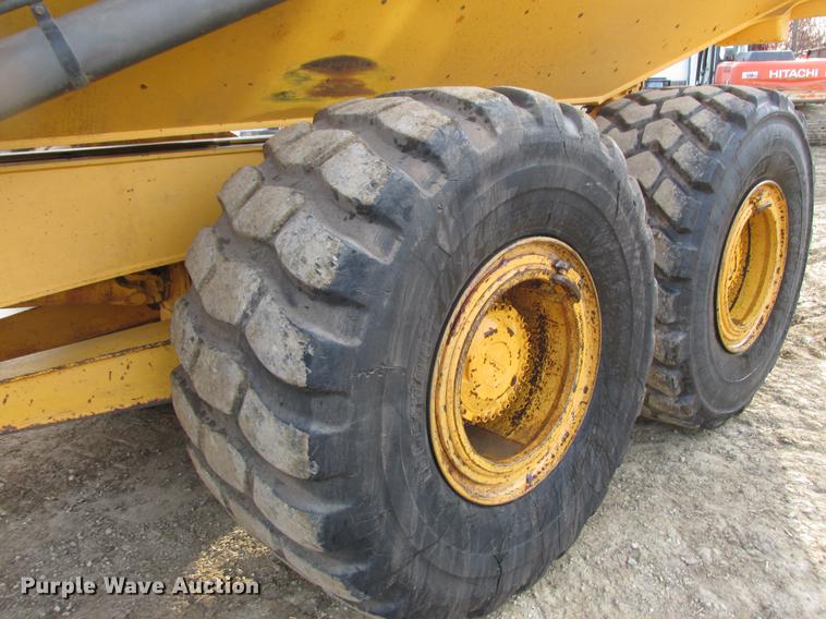 image for item K6089 2005 Volvo A30D haul truck