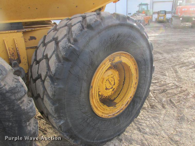 image for item K6089 2005 Volvo A30D haul truck