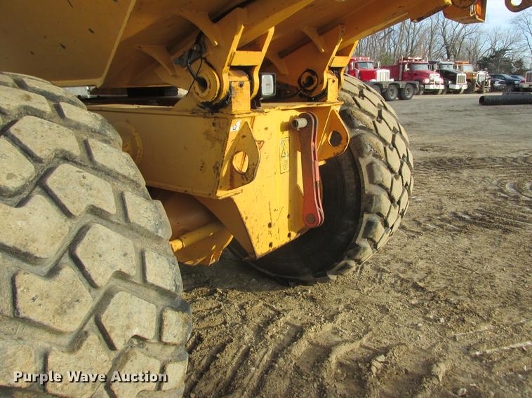 image for item K6089 2005 Volvo A30D haul truck