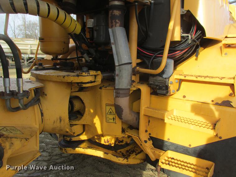 image for item K6089 2005 Volvo A30D haul truck