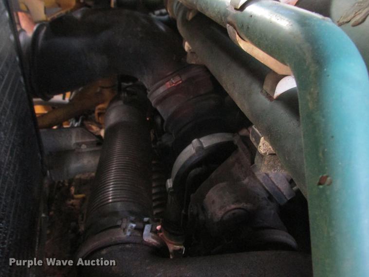 image for item K6089 2005 Volvo A30D haul truck