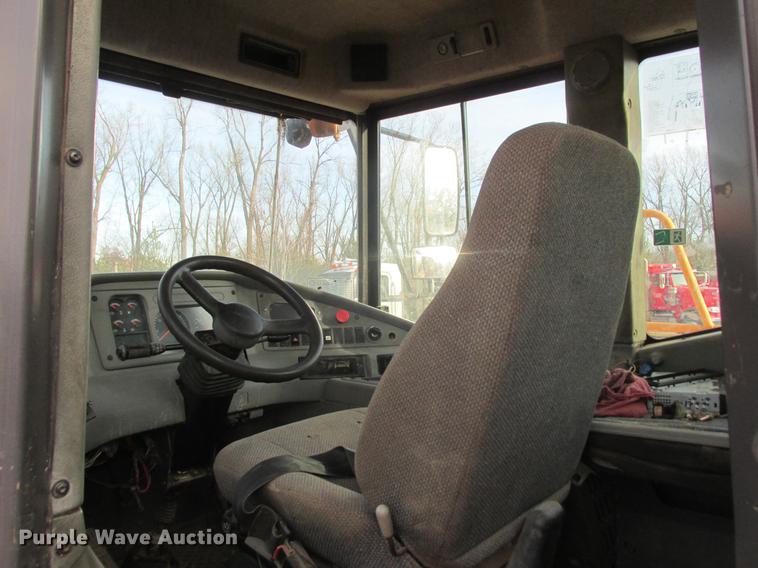 image for item K6089 2005 Volvo A30D haul truck