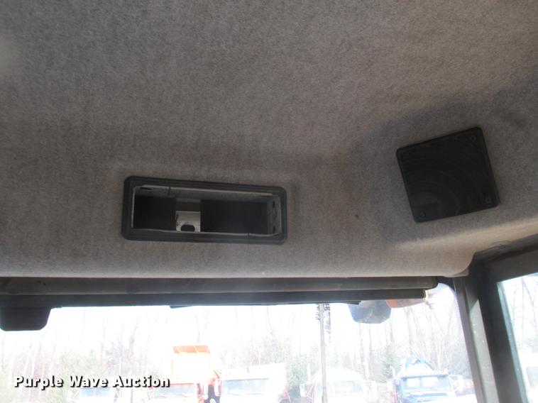 image for item K6089 2005 Volvo A30D haul truck