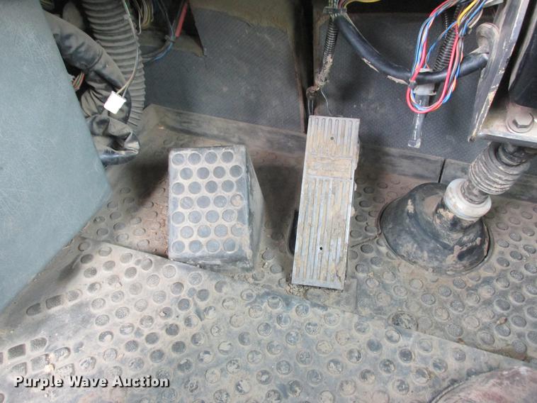 image for item K6089 2005 Volvo A30D haul truck