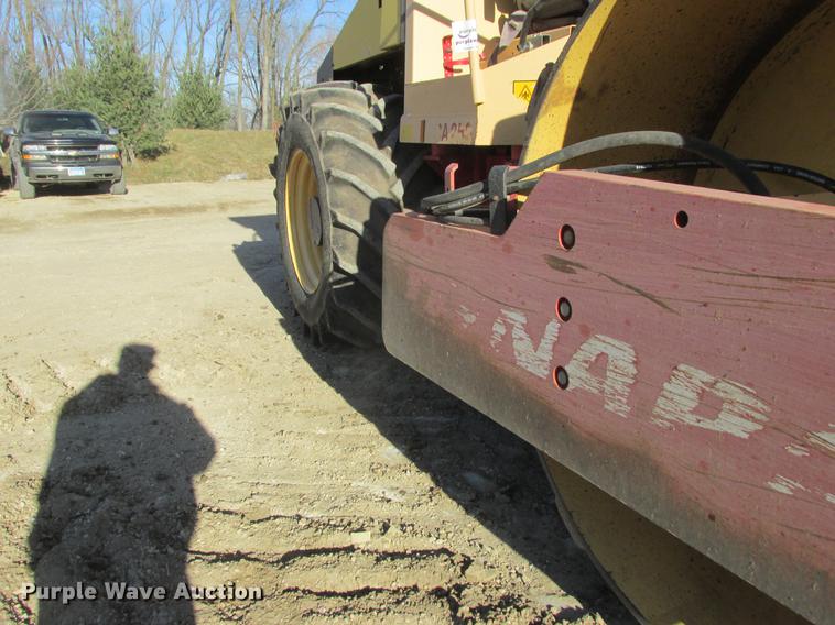 image for item K6090 2005 Dynapac CA250PD Single drum vibratory roller