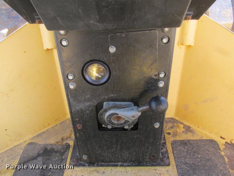 image for item K6090 2005 Dynapac CA250PD Single drum vibratory roller