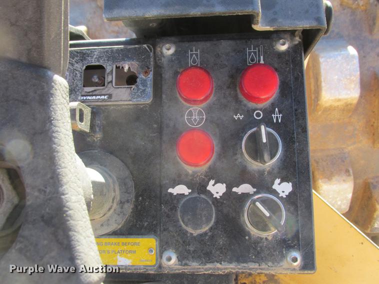 image for item K6090 2005 Dynapac CA250PD Single drum vibratory roller