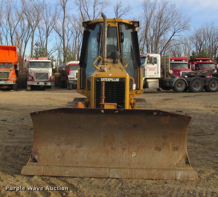 image for item K6092 2003 Caterpillar D4G XL dozer