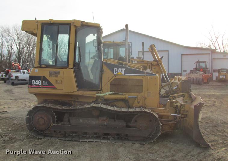 image for item K6092 2003 Caterpillar D4G XL dozer