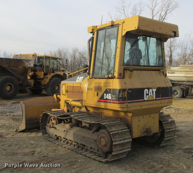 image for item K6092 2003 Caterpillar D4G XL dozer