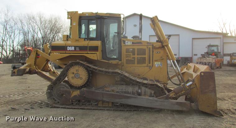 image for item K6093 2006 Caterpillar D6R XL dozer