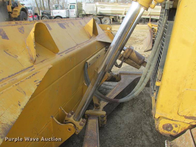 image for item K6093 2006 Caterpillar D6R XL dozer