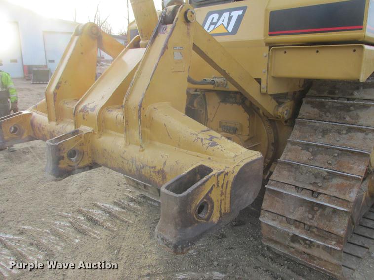 image for item K6093 2006 Caterpillar D6R XL dozer