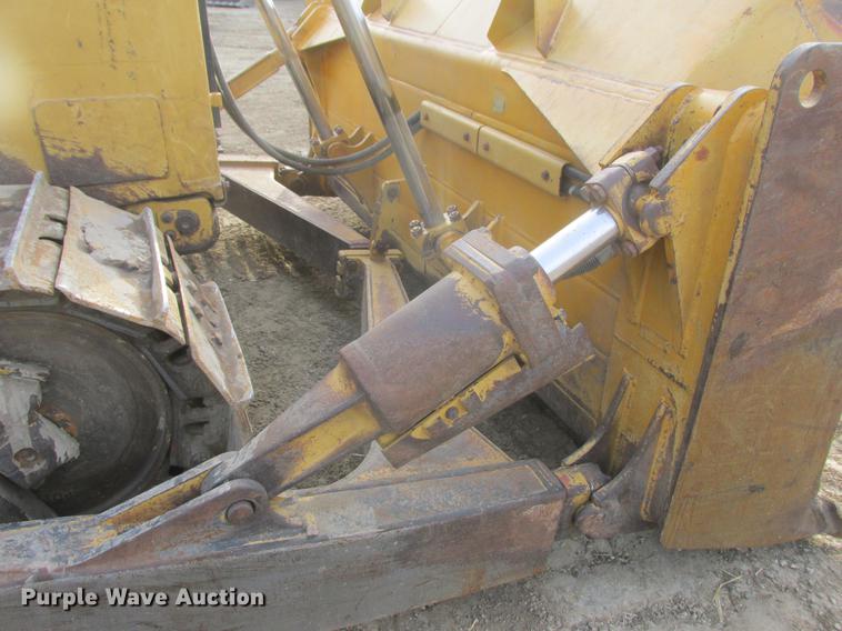 image for item K6093 2006 Caterpillar D6R XL dozer