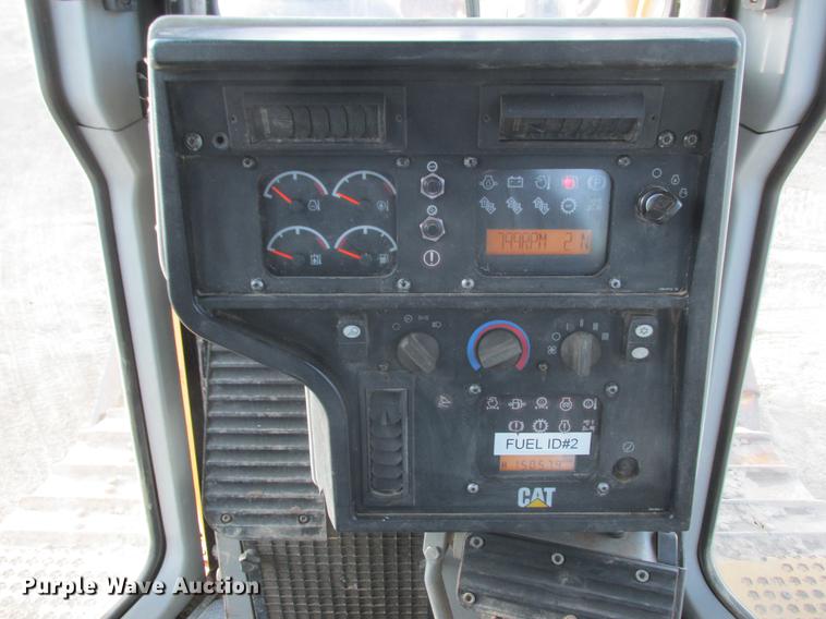 image for item K6093 2006 Caterpillar D6R XL dozer