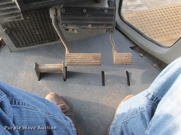 image for item K6093 2006 Caterpillar D6R XL dozer