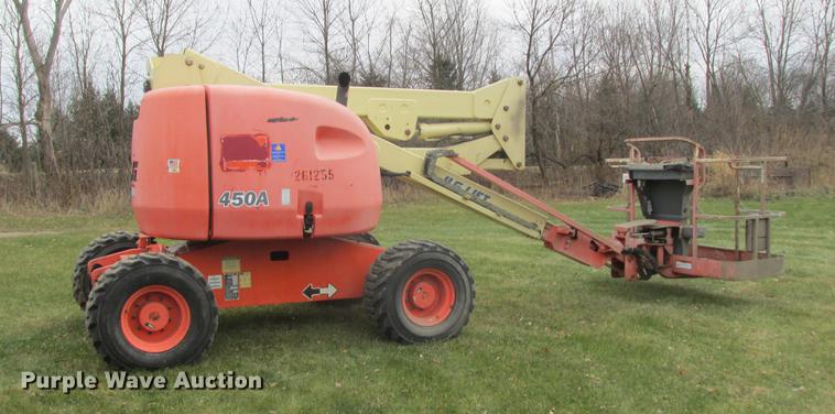 image for item K6095 1999 JLG 450A boom lift