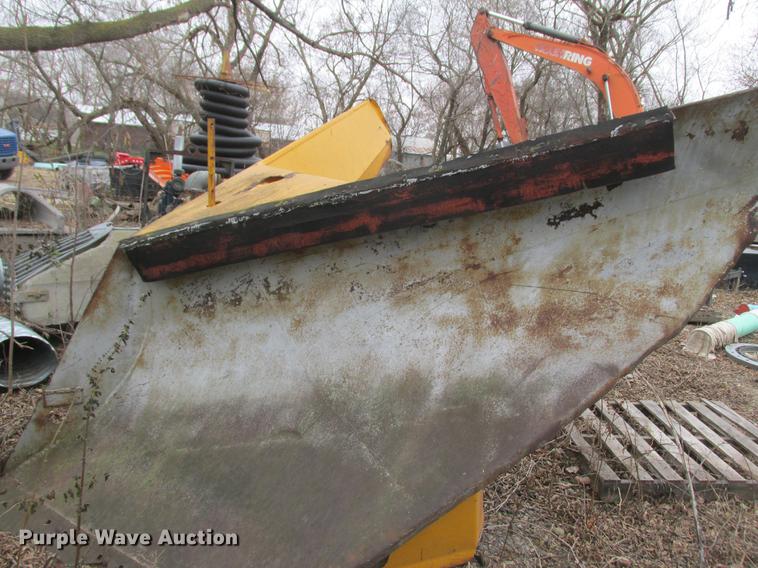image for item K6097 V snow plow