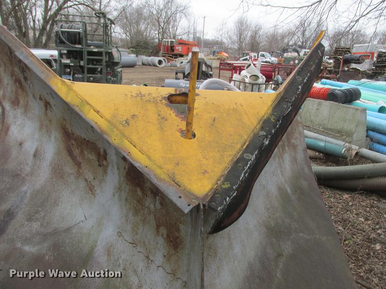 image for item K6097 V snow plow
