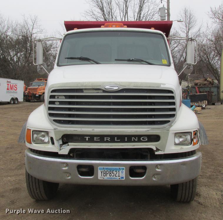 image for item K6098 2002 Sterling L8500 dump truck