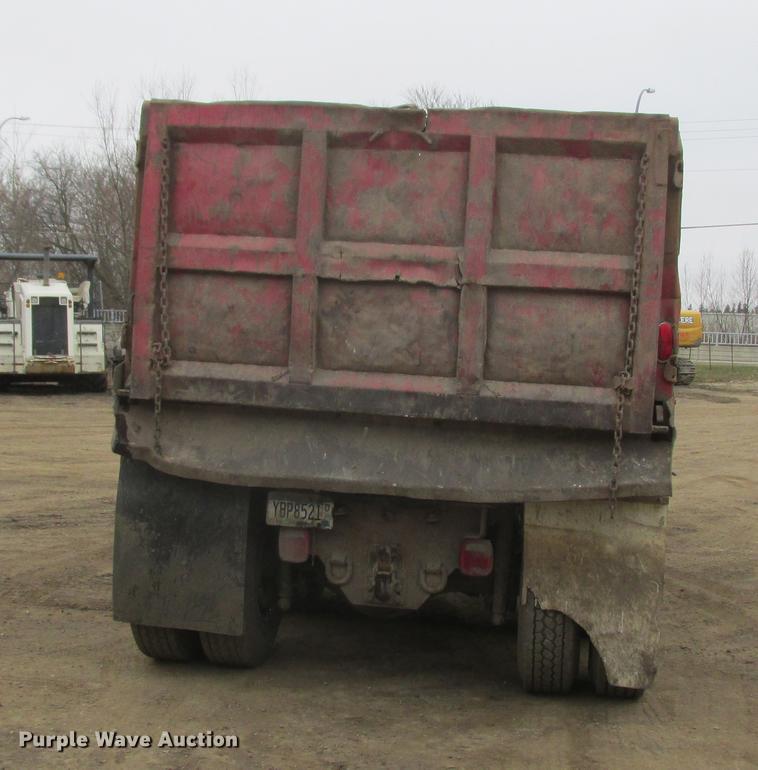 image for item K6098 2002 Sterling L8500 dump truck