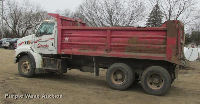image for item K6098 2002 Sterling L8500 dump truck