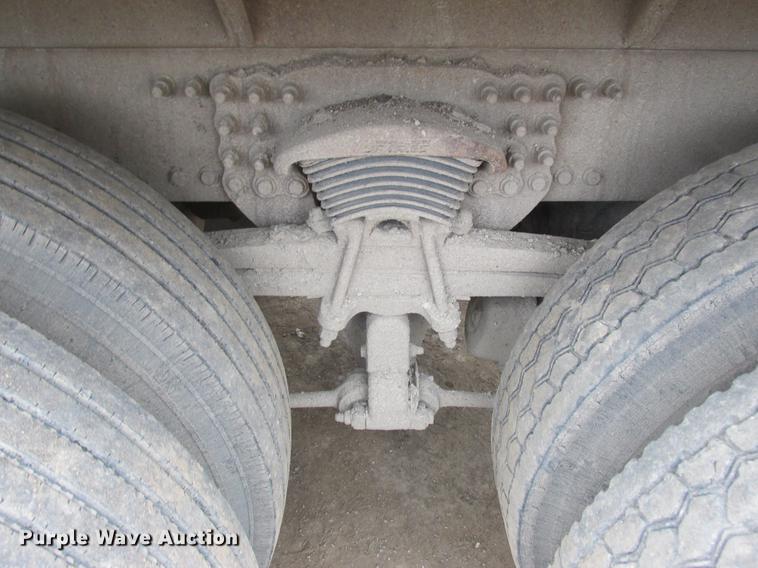 image for item K6098 2002 Sterling L8500 dump truck